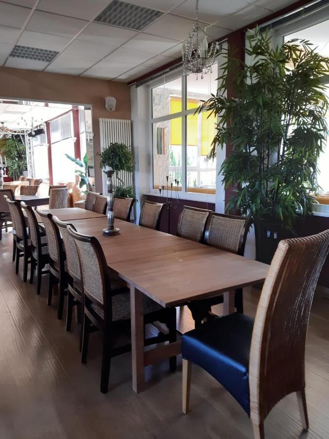 Landhotel Saar-Mosel Tunsdorf Buitenkant foto